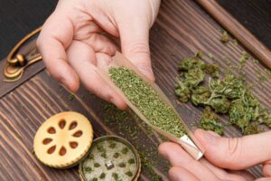 How-to-Roll-a-Joint-Like-a-Pro